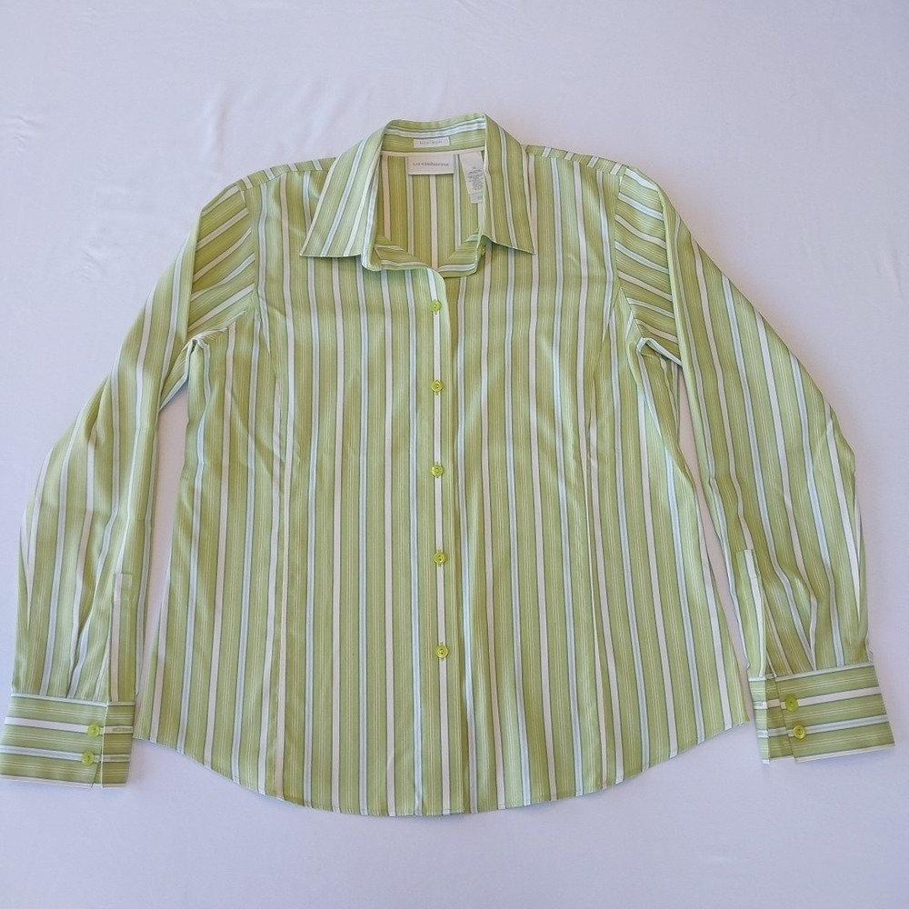 Liz Claiborne Women's Shirt Size 10 Green Non-Iron Long Sleeve Button-Up Striped